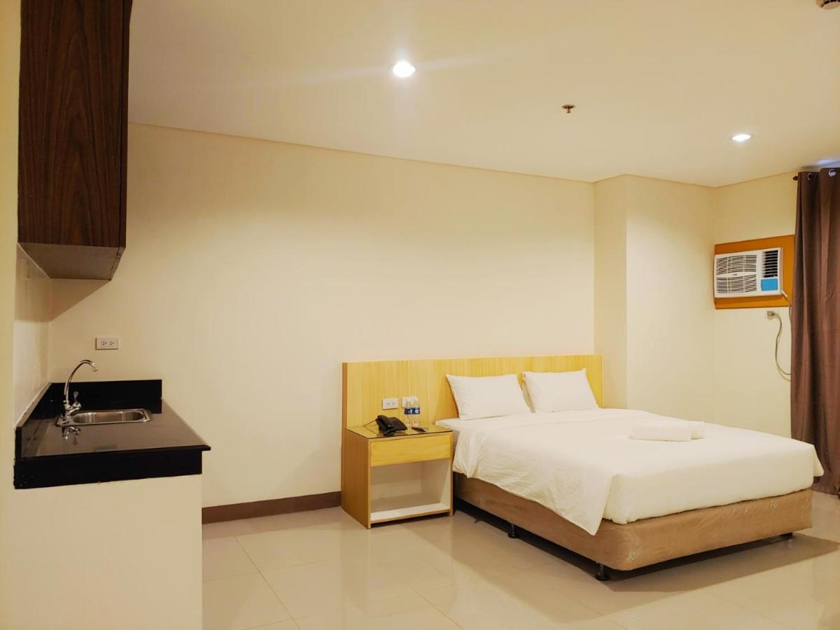 Kaizen Suites Manilla Buitenkant foto