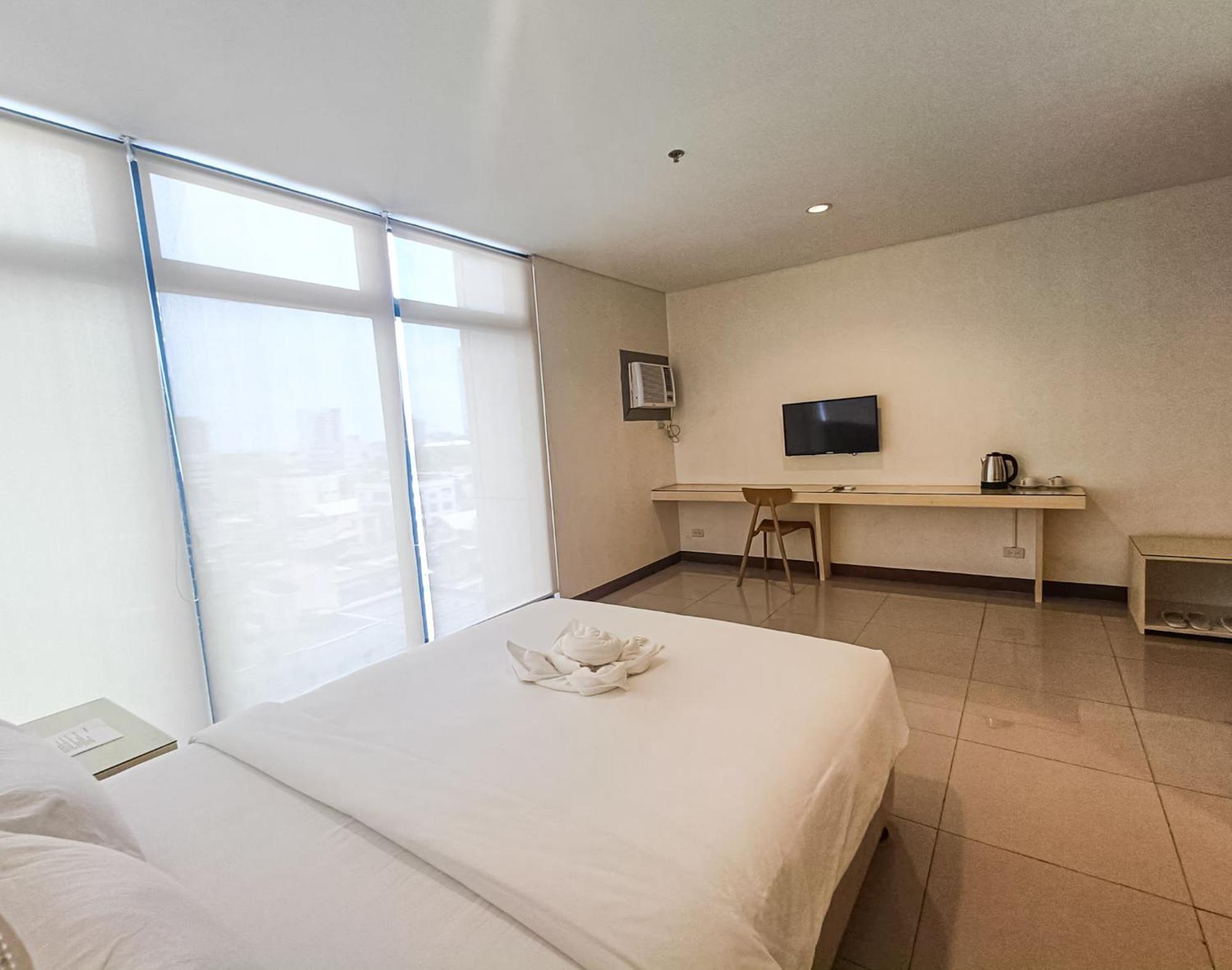 Kaizen Suites Manilla Buitenkant foto